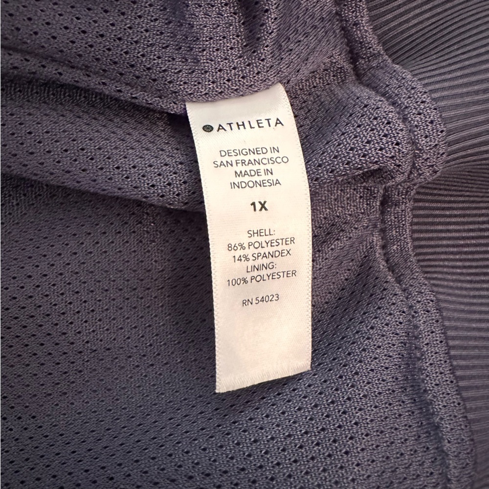 Athleta women's bomber jacket size 1X. - Picture 11 of 11